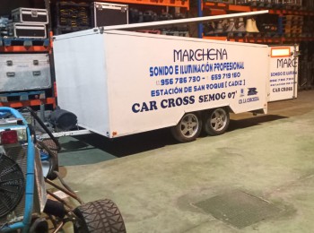 Remolque cerrado 2 ejes 750 kg  techo abatible