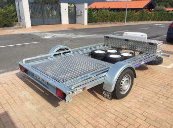 Vendo remolque para carcros