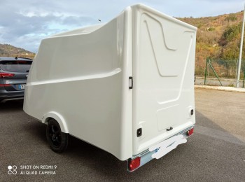 Remolque de fibra ligero