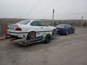 Remolque 1500 kg  900 euros 