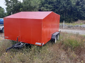 Vendo remolque cerrado