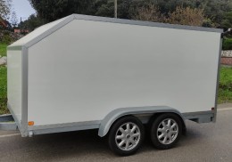 Se vende remolque cerrado dos ejes