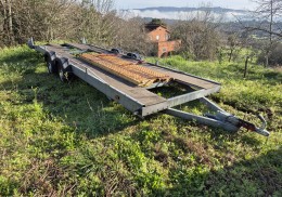 Plataforma descansabacas remolque portavehiculos  2020