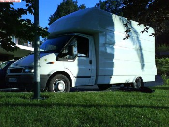 Camion caja cerrada ford transit 15000euro