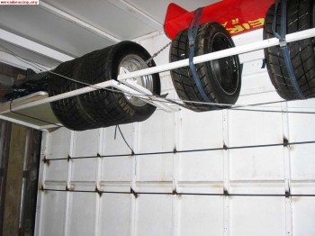 Ford transit con caja.