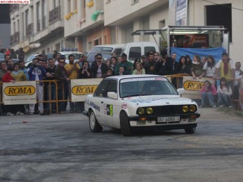 Buco coche para correr 