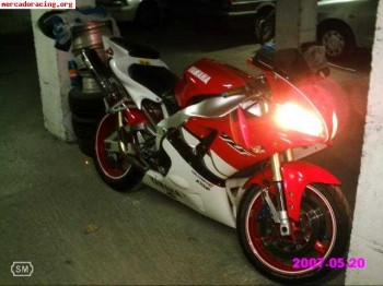 Cambio coche de competicion por yamaha r1. tiene 4000euros e