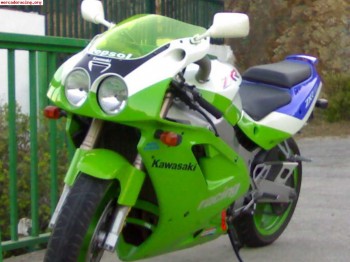 Compro coche para iniciarme o cambio por kawasaki zxr-750