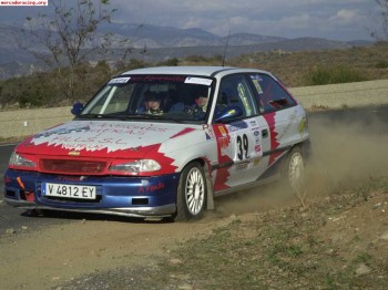 Busco coche de rally con documentacion para circular