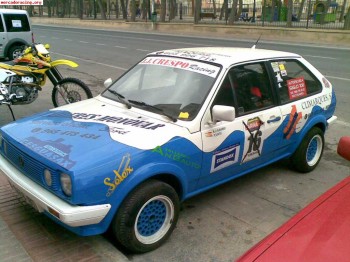 Se compra coches de competicion a medio montar