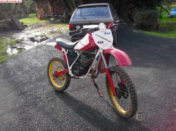 Se vende derbi fds con muxos repuestos!!!