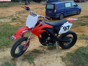 Vendo o cambio moto yakuza 250 4 tiempos 