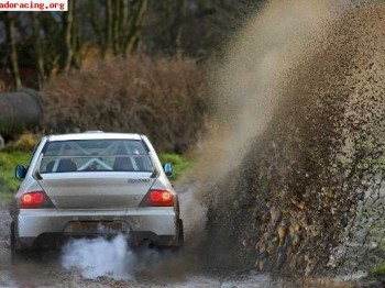 Hola busco algun coche no mas de 1.000 euros para restaurar 