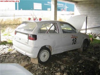 Compro coche de autocroos  o de serie para montar 