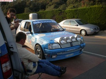 Se compra coche de rally