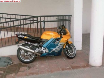 Se cambia cbr 600 edicion limitada