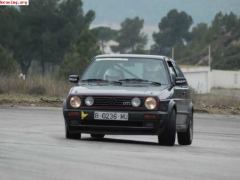 Compro coche de autocros/rallyes de tierra 1000€