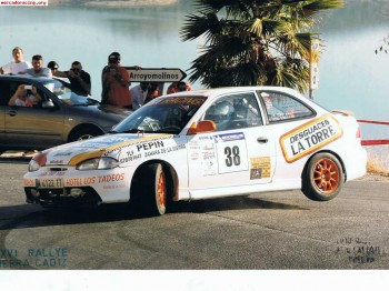 Se compra vehiculo de competicion hasta 12000 euros max tope