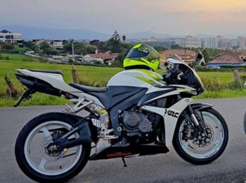 Busco 106,saxo,205....