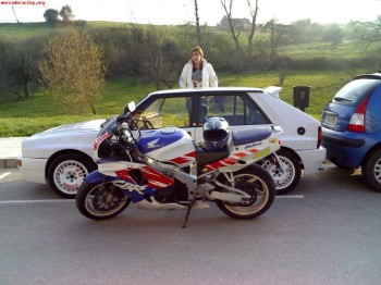 Cambio cbr 900 rr limitada de papeles por coche de correr