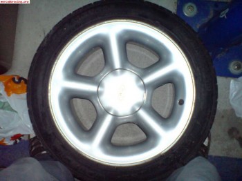 Compro llantas ford escort cosworth 16  u otras por el estil