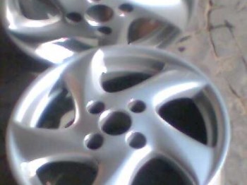 Llantas para peugeot de 4 tornillos