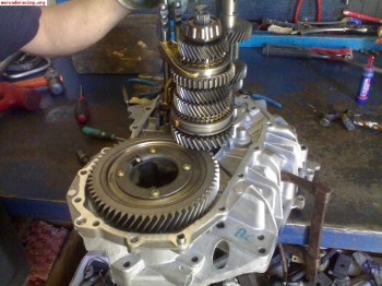 Compro carcasa caja de cambio del clio 182cv