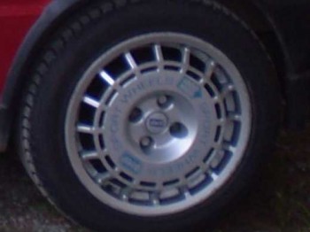Compro llantas como las de la foto