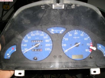 Compro cuadro cuentakm de saxo 16v moderno