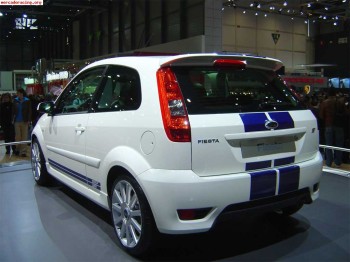 Compro defensa trasera de ford fiesta st o s (y aleron)