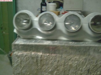 Se vende parrilla con faros universal sin utilizar