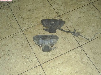 Compraria pinza trasera izquierda de 205 gti