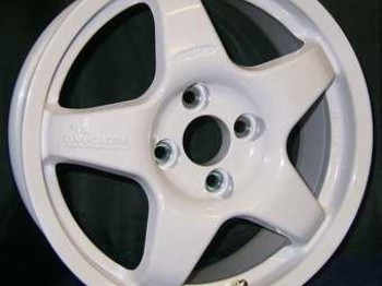 Compro llantas compomotive en 14 o 15