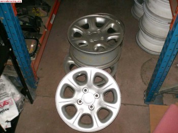 Busco llanta saxo vts