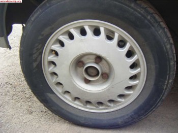 Compro llantas opel kadett gsi 14 en buen estado sin gomas.