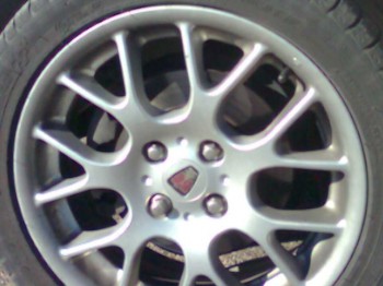 Compro 4 separadores de 4 tornillos y doble centraje para ro