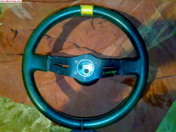 Compro volante desplazado!