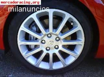 Busco una llanta en17 para clio sport 197