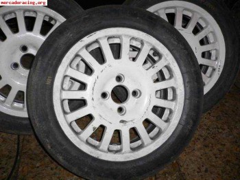 Se compran llantas en 15