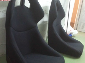 Busco 2 baquets (grandes) y 2 arneses caducados,zona asturia