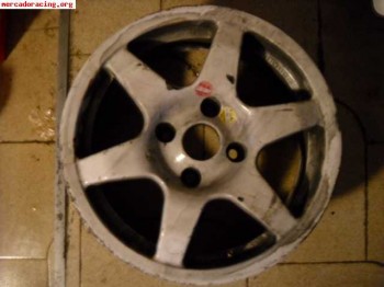 Se compra una o dos llantas tecnomagnesio en 15 de peugeot