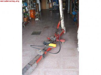 Busco escuadra de carrocero