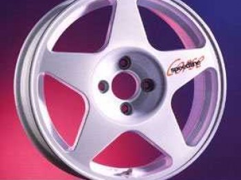 Busco llantas 16  o 15  con neumaticos para citroen