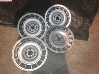 Compro 1 o 2 llantas tipo turbina clio 16