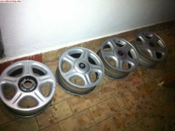 Compro 2 llantas 4x100 con neumatico