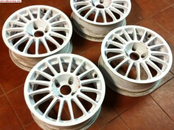 Busco llantas psa 16 x 6,5 ó 7 et10