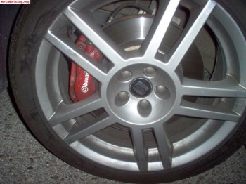 Compro llantas leon cupra r en 18 serie 1.