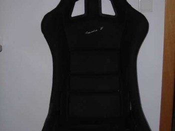 Compro baquet y arneses caducados