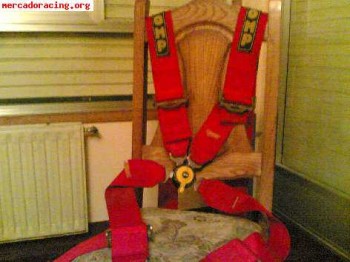 Busco arneses y bacquets