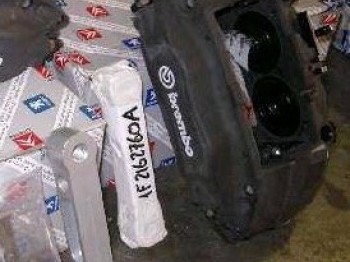 Compro soportes pinzas brembo c2